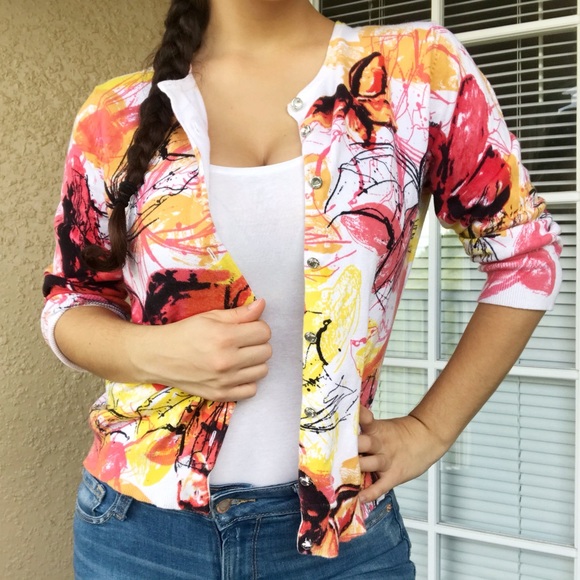 Cable & Gauge Sweaters - Cable & Gauge Petite Artsy Hipster Print Cardigan